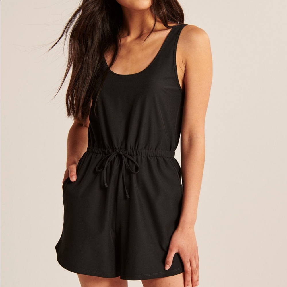 Abercrombie & Fitch traveler romper